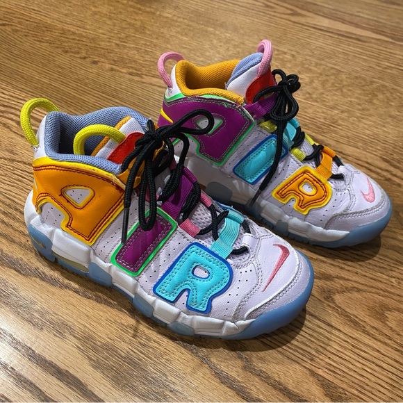 Nike Air More Uptempo 
'Mix n Match' DH0828-500 size 1 youth - Picture 2 of 9